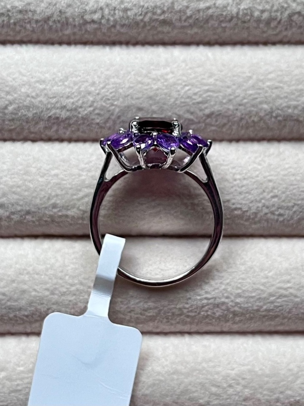 R131 | Genuine Garnet & Amethyst Statement Flower Ring - Picture 5 of 8